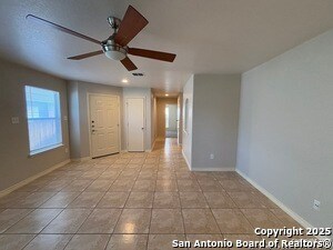 Building Photo - 810 Antler Post