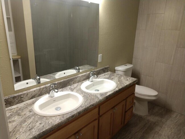 Foto del edificio - 667 SE 2nd St