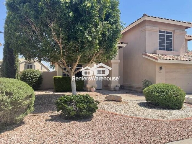 Building Photo - Hillcrest Beauty 4bed 3bath P00L Grass Bac...