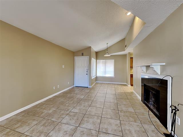 Building Photo - 5550 Spring Valley Rd