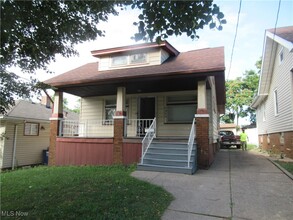 Building Photo - 3636 W 122nd St