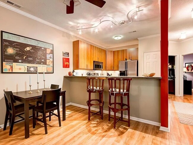 Building Photo - 49 Victorian Gate Wy
