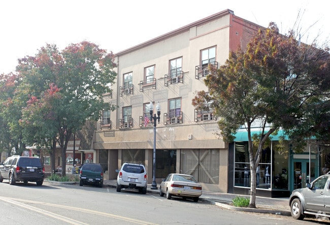Building Photo - The Glenwood