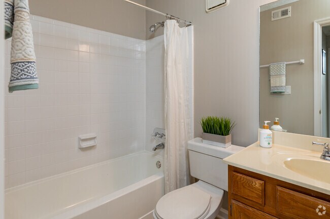 Calibre Springs Berkeley Classic 970 sq. ft. Floorplan - Calibre Springs