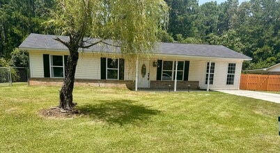Building Photo - 352 Garden Acres Way