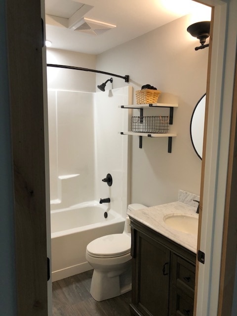 Foto del edificio - 1635 W University Heights Dr N