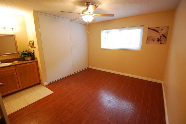 Foto del edificio - 4206-4208 Casa Blanca Lane