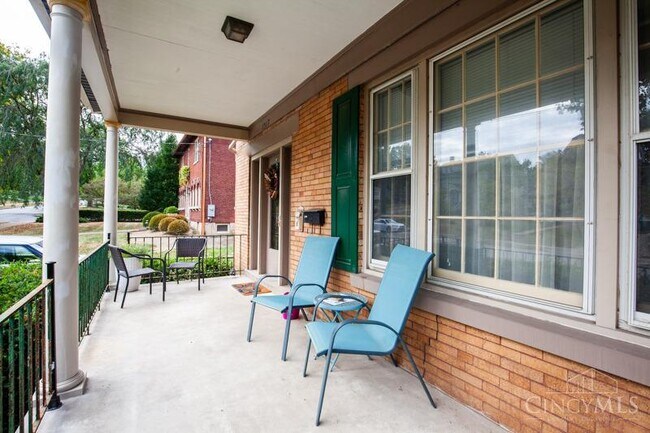 Foto del edificio - 1317 Edwards Rd