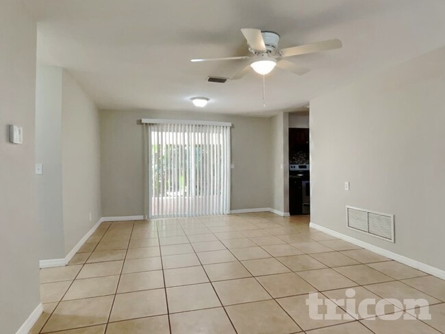 Building Photo - 1753 Linwood Cir