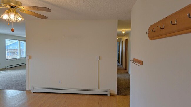 Foto del edificio - 2441 Hill Rd