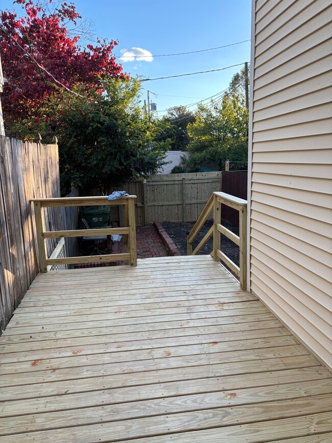 Building Photo - 1509 Floyd Ave