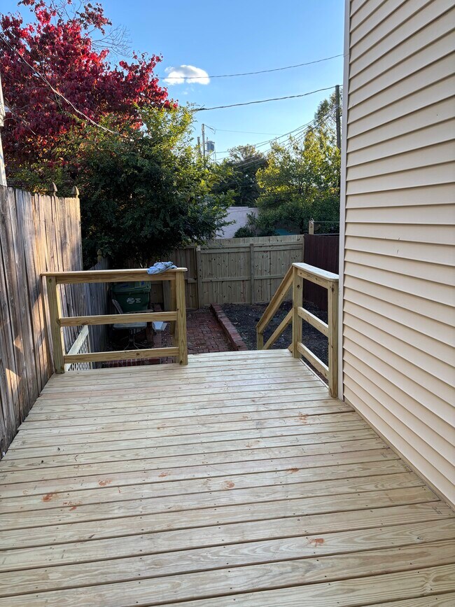 Foto del edificio - 1509 Floyd Ave