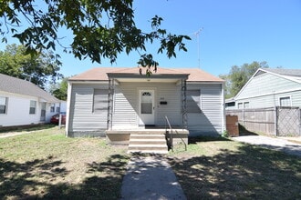 Building Photo - 206 S 25th St