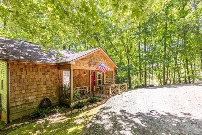 Convenient Tranquility - Convenient Tranquility House