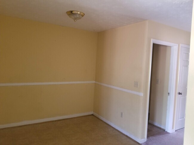 Building Photo - 2237 Ticknor Dr
