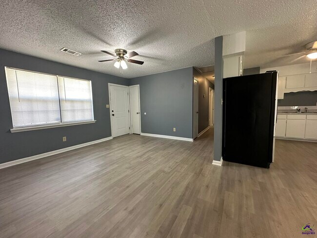 Foto del edificio - 503 Coventry Ct