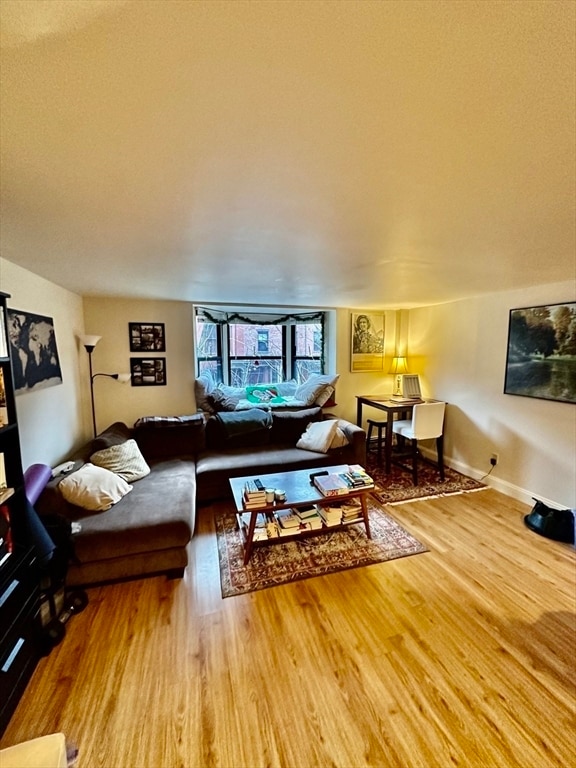 Foto del edificio - 117 W Concord St