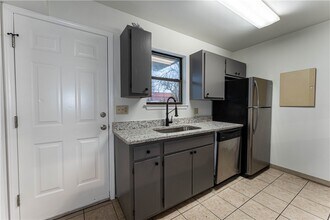 Building Photo - 317 Copper Oaks Dr