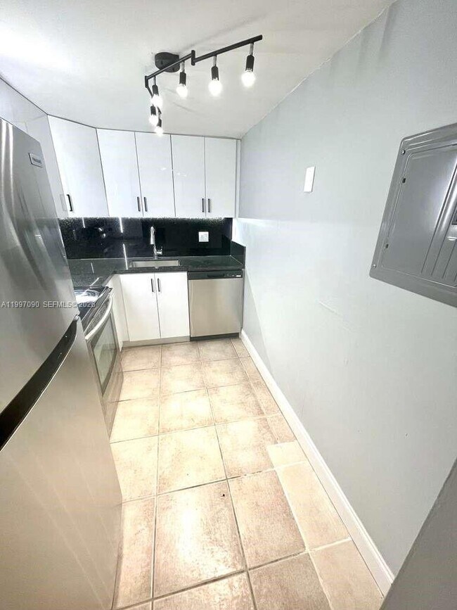 Foto del edificio - 400 NE 18th Ave