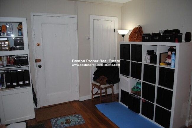 Foto del edificio - 69 Strathmore Rd