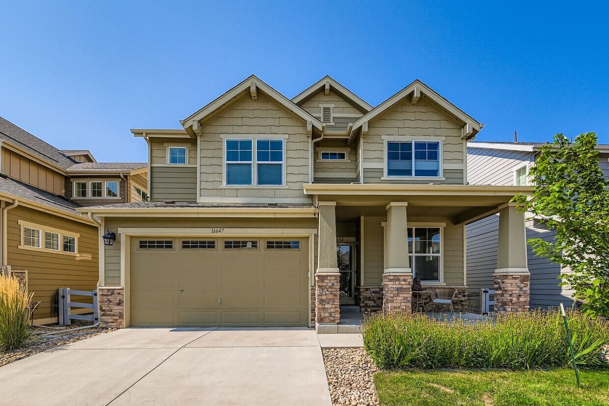 Foto principal - GORGEOUS 4 BED/3.5 BATH IN CHARMING ANTHEM...