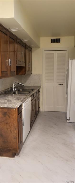 Foto del edificio - 25720 Southfield Rd