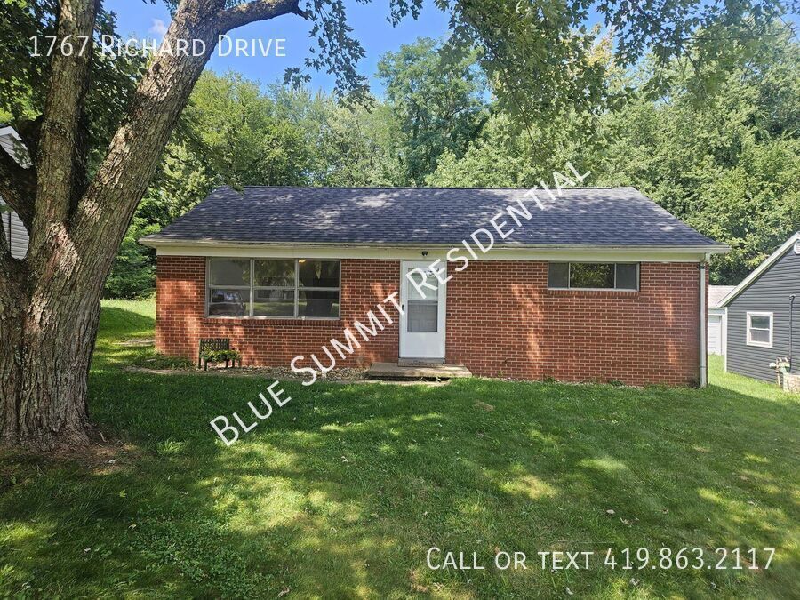 Primary Photo - 1767 Richard Dr