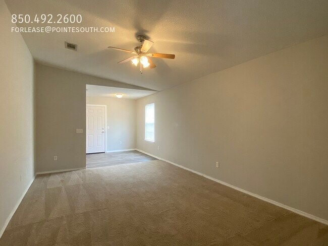 Foto del edificio - 504 Ashwood Ln