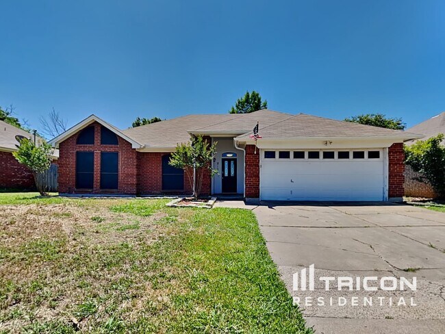 Building Photo - 810 Fondren Dr