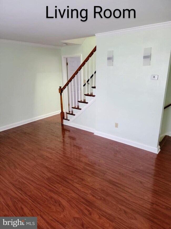 Building Photo - 4903 Bowland Ave