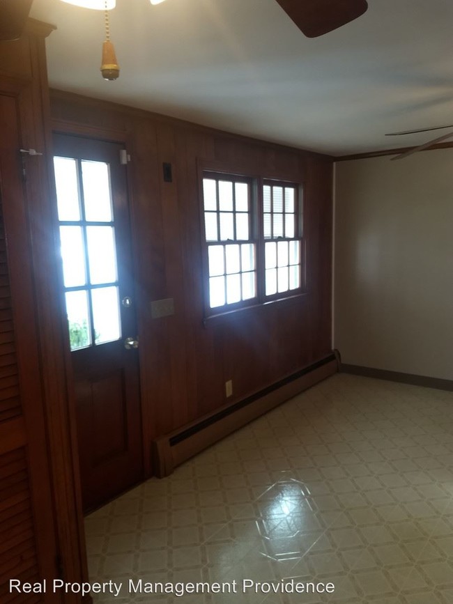 Building Photo - 3 br, 1 bath House - 80 Draper Avenue