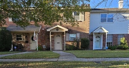 Building Photo - 1809 Saxony Ln