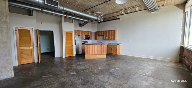 Building Photo - 505 Whitehall St SW