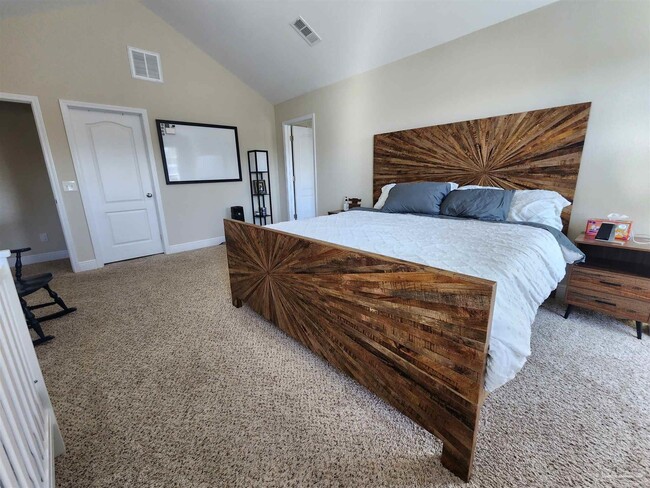 Foto del edificio - 6061 Twenty One Oaks Dr