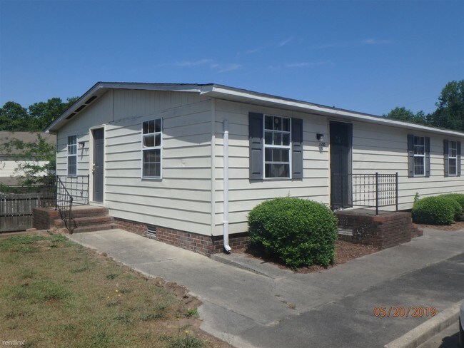 Building Photo - 3500 Rose Rd