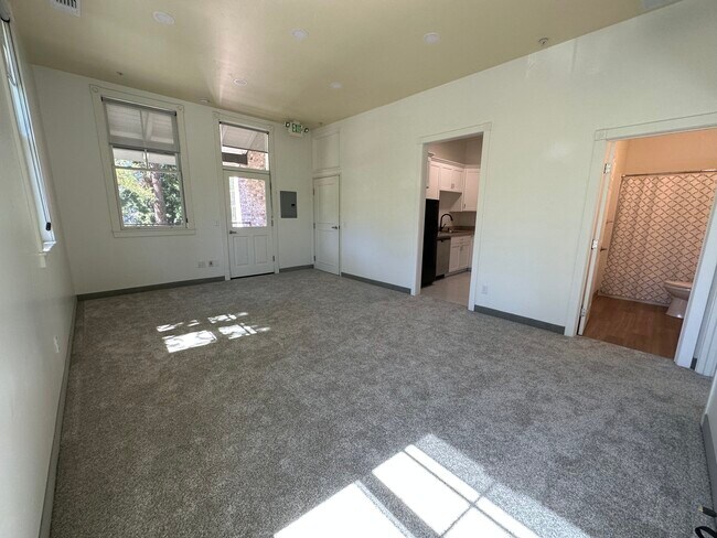 Living Room - 120 Union St