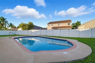 Building Photo - 1049 Thistle Creek Ct