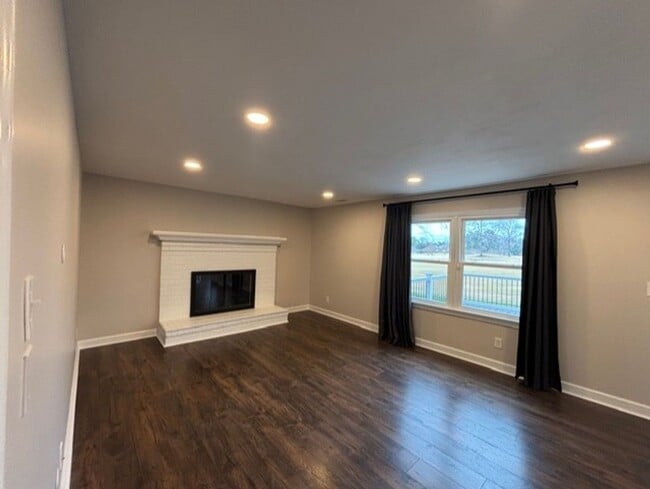 Foto del edificio - Cypress Point