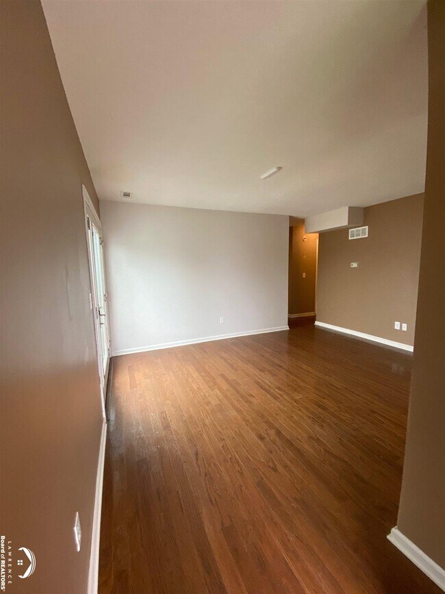 Building Photo - 3002 Havrone Way