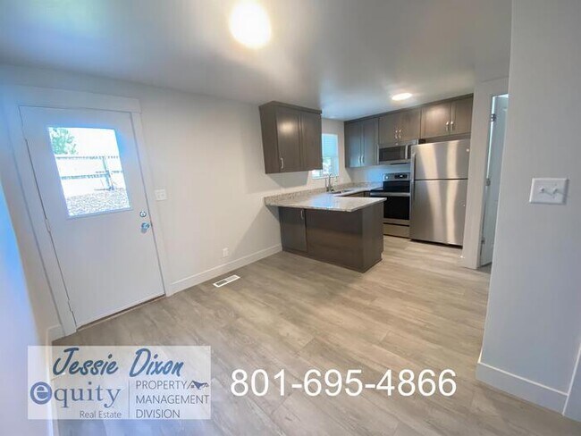 Building Photo - 249 Mill St