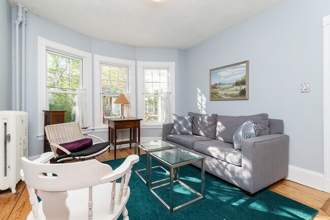 Foto del edificio - 25 Eustis St