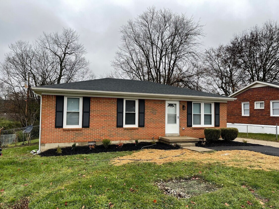 Foto principal - Brick Home For Rent Shelbyville