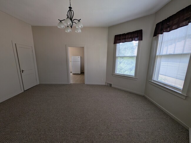 Foto del edificio - 313 4th Ave SW