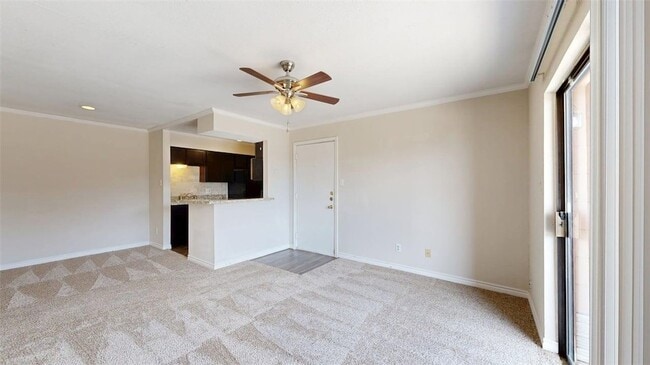 Foto del edificio - 904 University Oaks Blvd