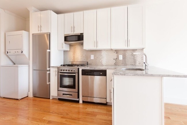 Kitchen - 350 5th St