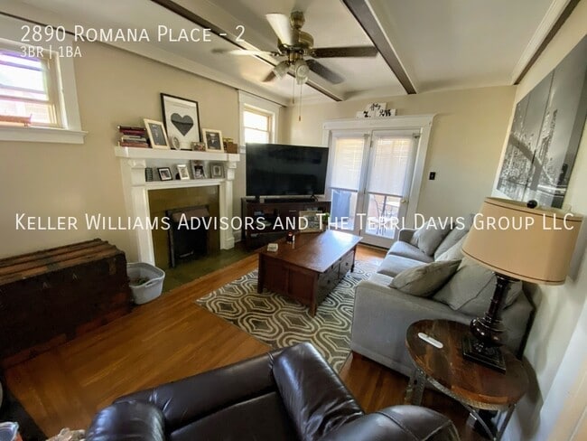 Building Photo - 2890 Romana Pl