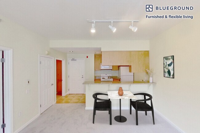 Foto del edificio - 1099 Admiral Ct