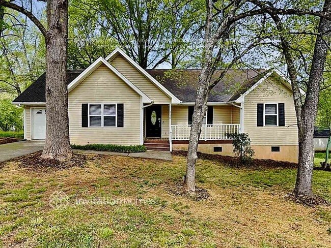 Building Photo - 110 Cartway Ln