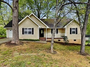 110 Cartway Ln