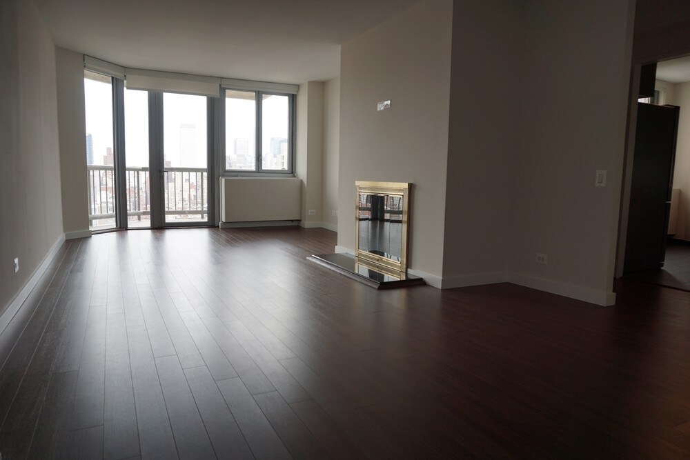 Foto principal - 400 E 34th St